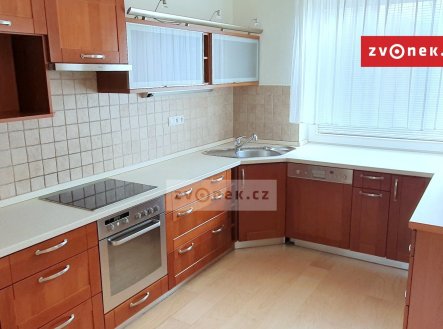 Pronájem domu/vily, 270 m²