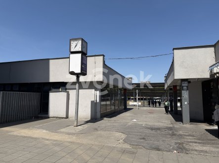 Pronájem obchodní prostory, 68 m²