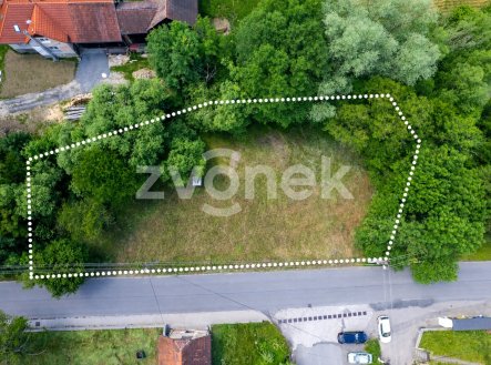 Prodej pozemku pro bydlení, 1 784 m²