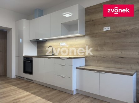Pronájem bytu, 3+kk, 50 m²