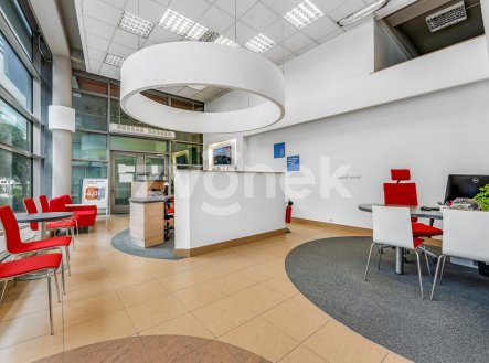 Pronájem obchodní prostory, 107 m²