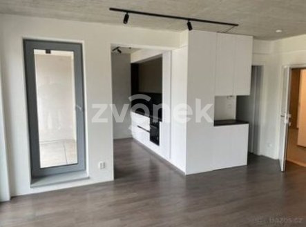 Pronájem bytu, 1+kk, 36 m²