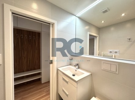 Pronájem bytu, 1+kk, 21 m²