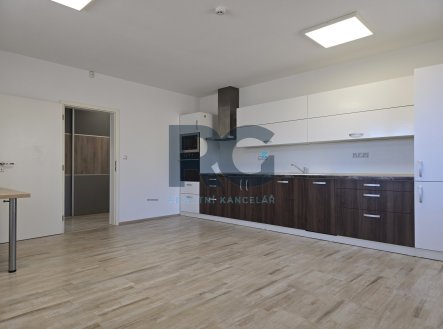 Pronájem bytu, 3+kk, 65 m²