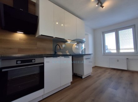 Pronájem bytu, 2+1, 62 m²