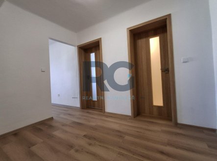 Pronájem bytu, 2+1, 62 m²