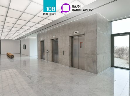 Pronájem kanceláře, 887 m²