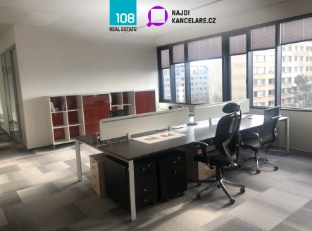 Pronájem kanceláře, 2 260 m²