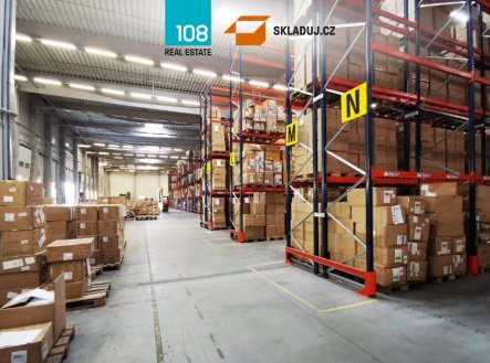 Pronájem komerčního objektu, sklad, 3 560 m²