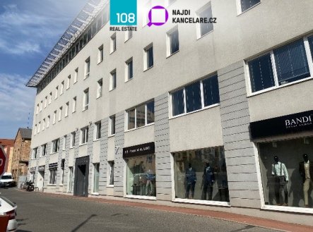 Pronájem kanceláře, 394 m²
