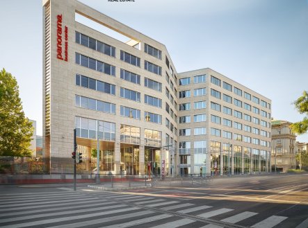 Pronájem kanceláře, 837 m²