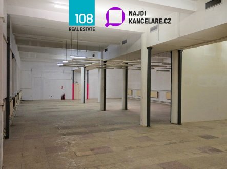 Pronájem komerčního objektu, sklad, 438 m²