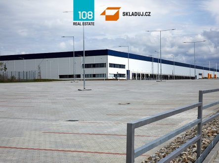 Pronájem komerčního objektu, sklad, 15 000 m²