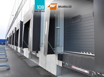 Pronájem komerčního objektu, sklad, 10 000 m²