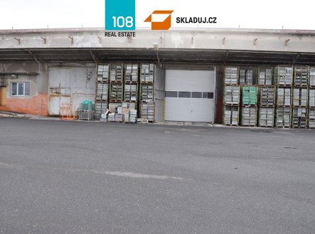 Pronájem komerčního objektu, sklad, 1 300 m²