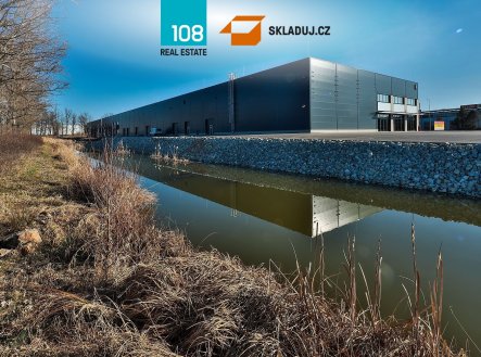 Pronájem komerčního objektu, sklad, 11 000 m²