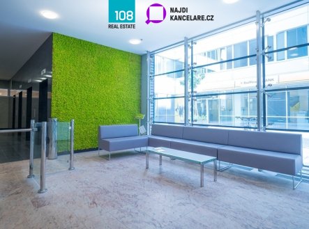 Pronájem kanceláře, 659 m²