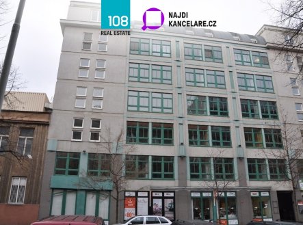 Pronájem kanceláře, 698 m²