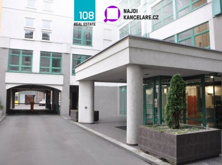 Pronájem kanceláře, 1 419 m²