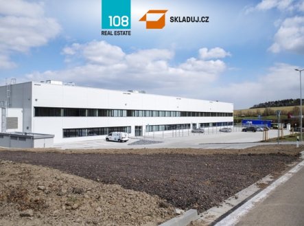 Pronájem komerčního objektu, sklad, 8 000 m²