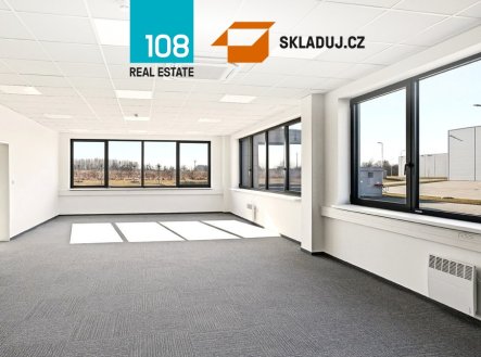 Pronájem komerčního objektu, sklad, 3 500 m²