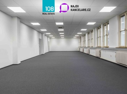 Pronájem kanceláře, 645 m²