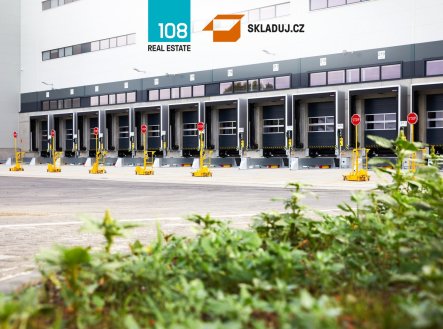 Pronájem komerčního objektu, sklad, 28 000 m²