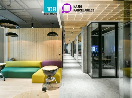 Pronájem kanceláře, 540 m²