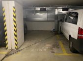 Pronájem garážového stání, 23 m²