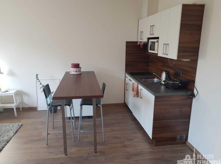 Pronájem bytu, 1+kk, 30 m²