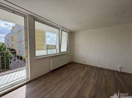 Pronájem bytu, 1+kk, 28 m²