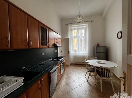 Pronájem bytu, 3+1, 90 m²
