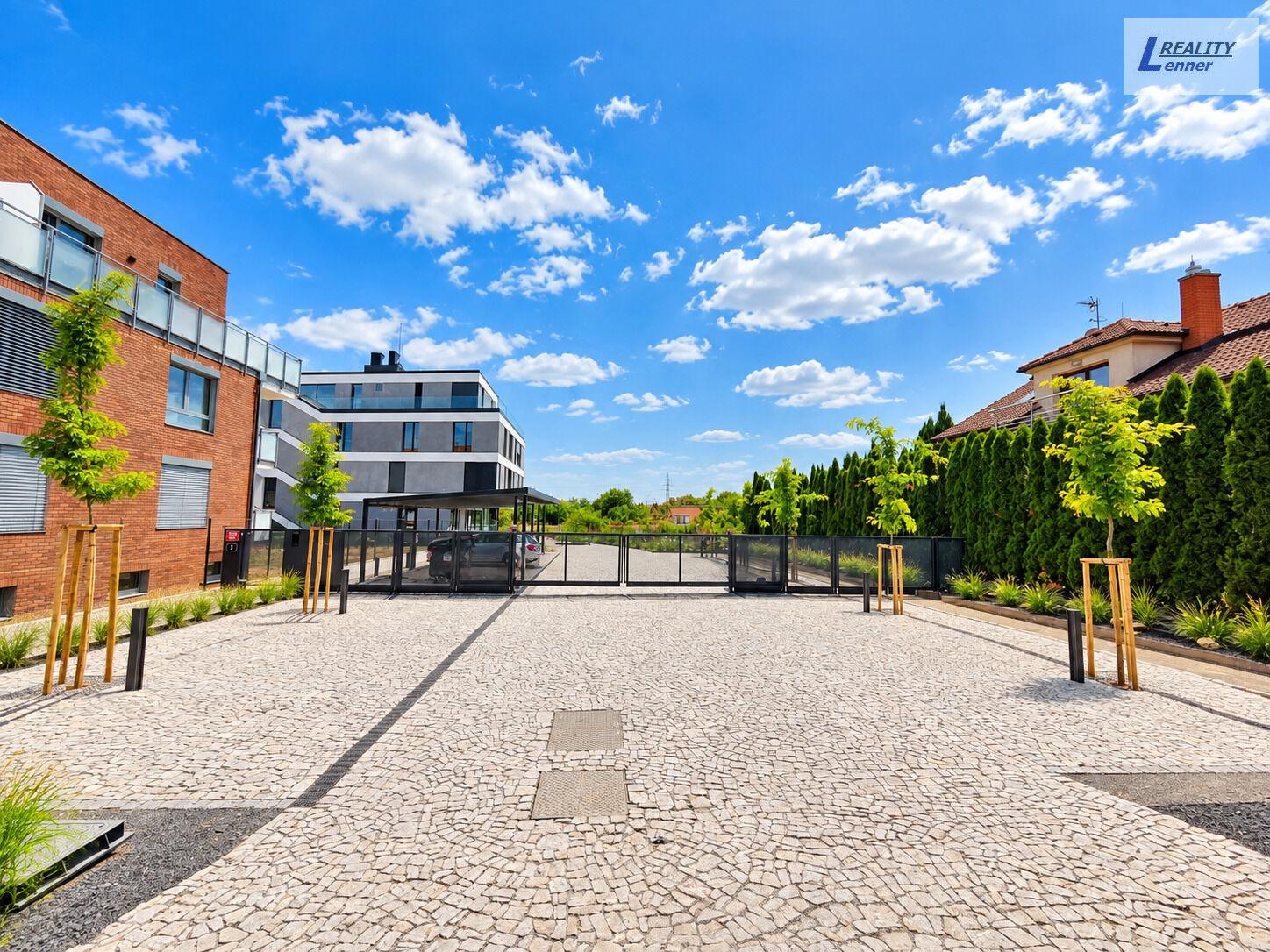 Pronájem bytu 2+kk, Rezidence Do Zahrádek II, 59 m2, 2. patro, lodžie 6 m2