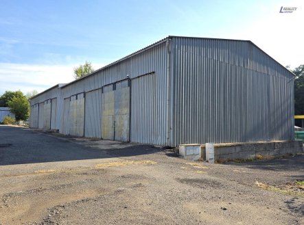 Pronájem skladu, 665 m²