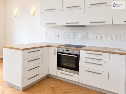 Pronájem bytu, 3+kk, 65 m²