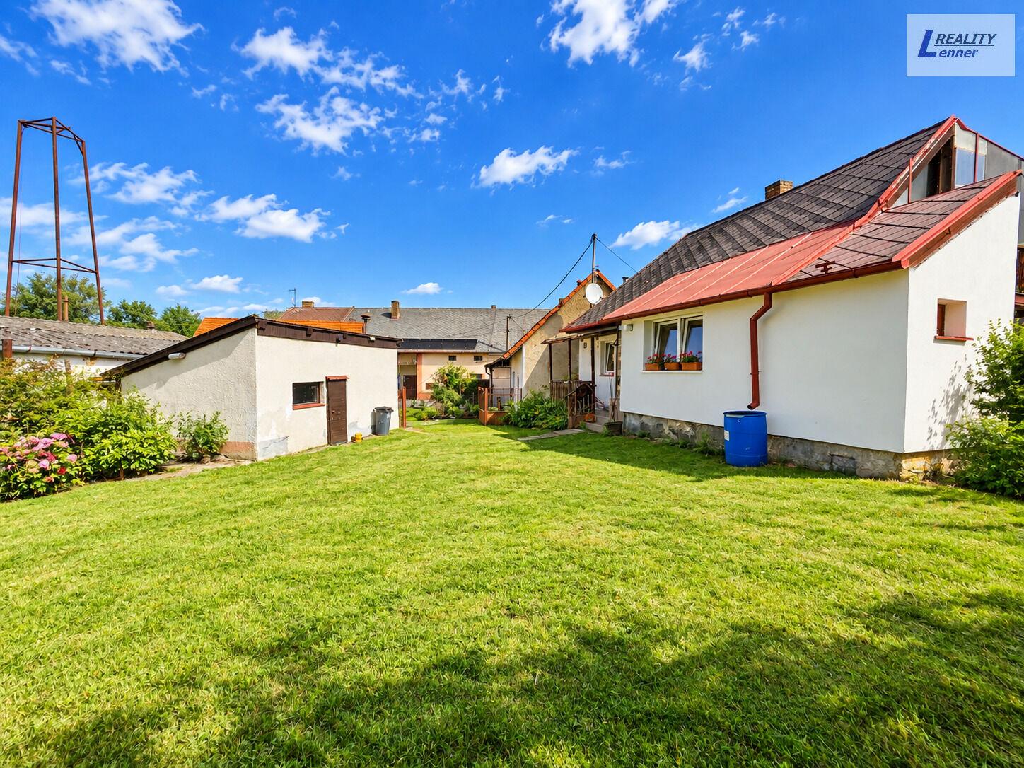 Rodinný dům 2+1 s garáží a zahradou 320 m² – Budislavice u Nepomuku