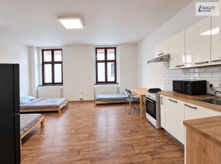 Pronájem bytu, 1+kk, 43 m²
