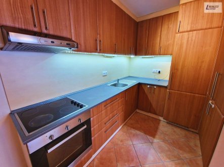 Pronájem bytu, 3+kk, 72 m²