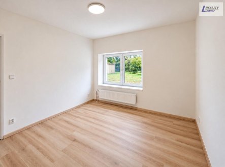 Pronájem bytu, 2+kk, 43 m²