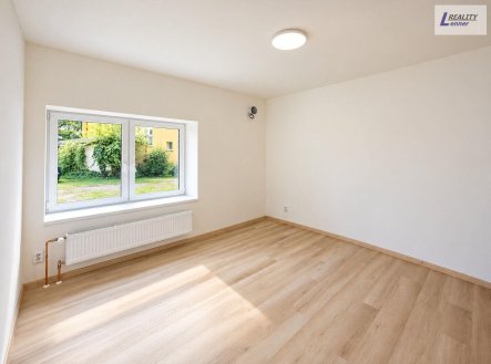Pronájem bytu, 2+kk, 43 m²