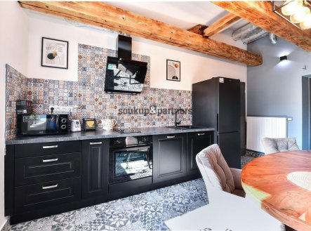 Pronájem bytu, 3+1, 100 m²