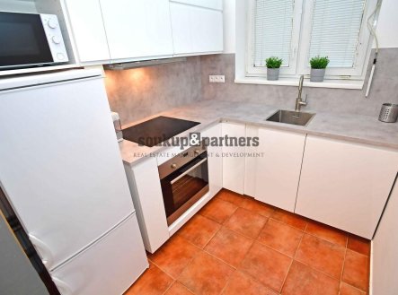 Pronájem bytu, 2+kk, 56 m²