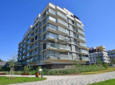 Pronájem bytu, 2+kk, 61 m²