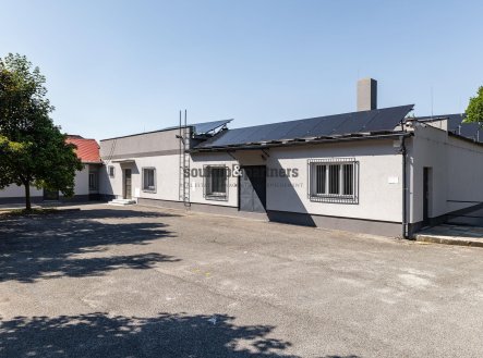 Pronájem výrobní prostory, 395 m²
