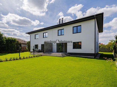 Pronájem domu/vily, 193 m²