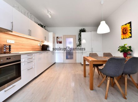 Prodej bytu, 4+kk, 136 m²
