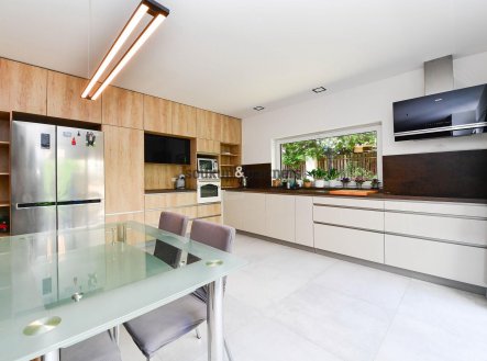 Pronájem bytu, 4+1, 121 m²