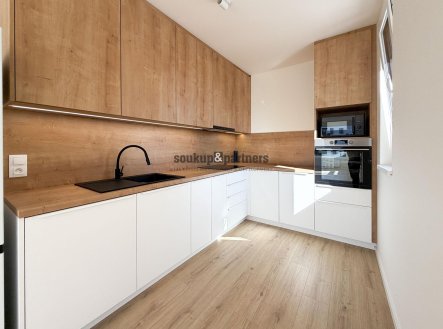 Pronájem bytu, 2+kk, 61 m² obrázek