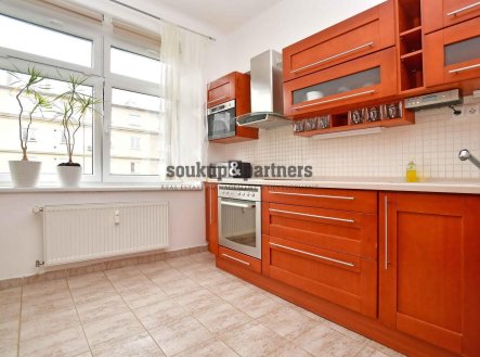 Pronájem bytu, 3+1, 98 m²