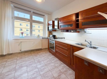 Pronájem bytu, 3+1, 98 m²